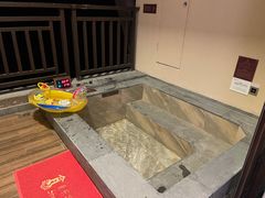 -清远熹乐谷温泉度假酒店