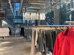 -迪桑特DESCENTE(北京三里屯BLANC店)