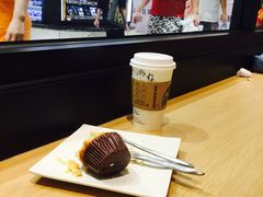 -星巴克臻选(华堂·新辰汇店)