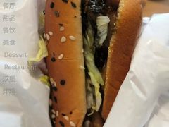 腊味菜菜堡-麦当劳(四川北路店)