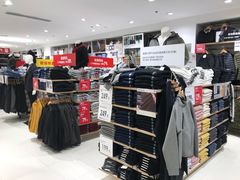 -优衣库(重庆星光时代广场店)