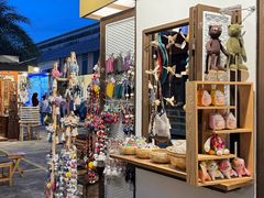 -席娜卡琳火车铁道夜市