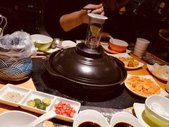 一级腊味煲仔饭-洪氏嗨捞·广东猪肚鸡·椰子鸡火锅(西咸万象城店)