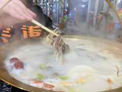 -江湖亮亮蒸虾大排档烤全羊清真(武汉总店)