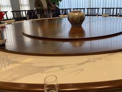 -梅花香里大酒店(郁金香路店)