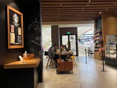 -星巴克臻选(青岛金狮广场店)