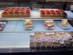 -黛汀烘焙DAINTY BAKERY(代字行合生汇店)