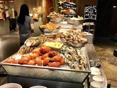 -松山湖凯悦酒店·Café自助餐厅·周末火舞秀表演
