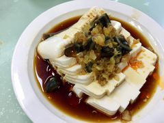 青椒皮蛋拌豆腐-食惠里小笼包面馆(越秀店)