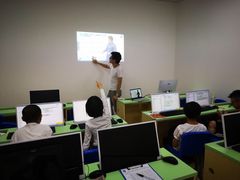 -童程童美·信息学竞赛·乐高机器人编程(长宁来福士校区)