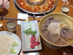 -巴隆门重庆老火锅(太湖路店)