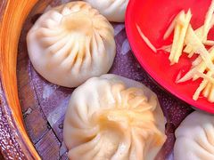蟹黄汤包-食惠里小笼包面馆(越秀店)