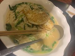 -沪小胖小龙虾(淮海中路旗舰店)