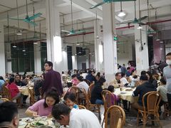 大堂-标记美食新鲜猪杂(兴南大道店)