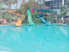 -龙脉温泉室内游泳馆