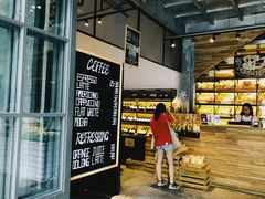 -Common Table · Brunch & Coffee