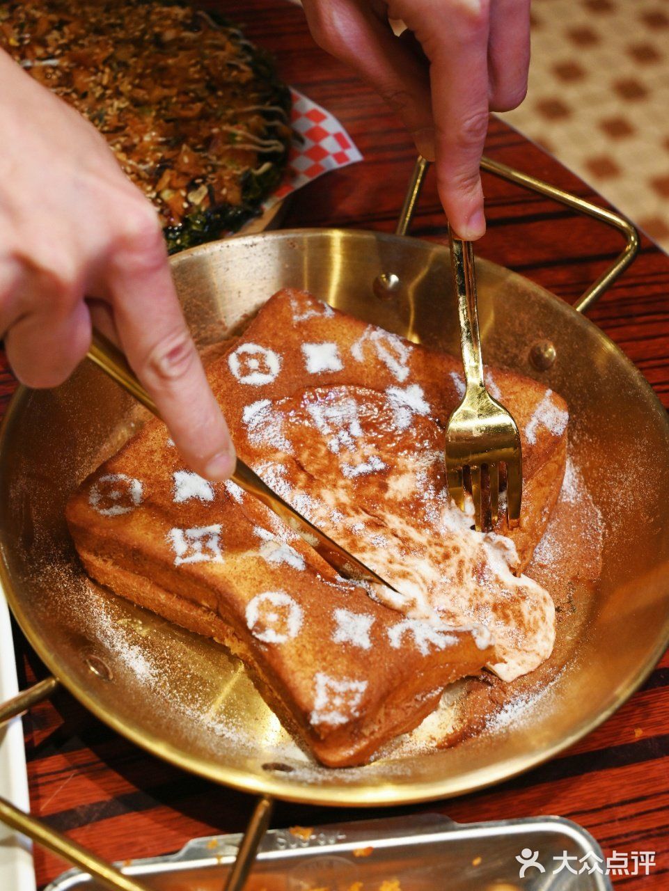 重庆的朋友！答应我一定要来吃这家牛杂煲