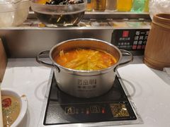 -百品聚旋转火锅(号外店)