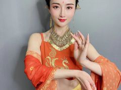 -群丽化妆摄影美甲纹绣培训学校