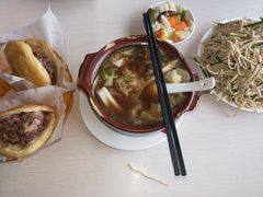 -闫家驴肉老店(华电一校店)
