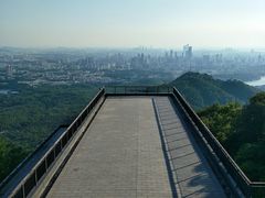 -紫金山山顶公园