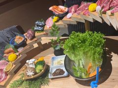 -山川小町·极番烧肉(新地假日广场店)