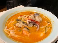 -新大咀港式茶餐厅(宝山万达店)