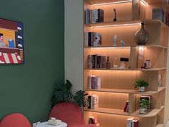-ME Marvel English 麦迩威英语(万象城校区)