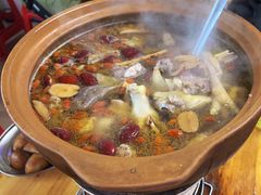 -威邵鸡煲(西华路总店)