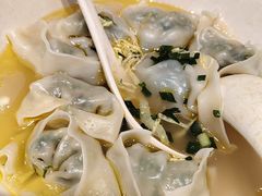 鸡汤荠菜大馄饨-小杨生煎(龙阳广场店)