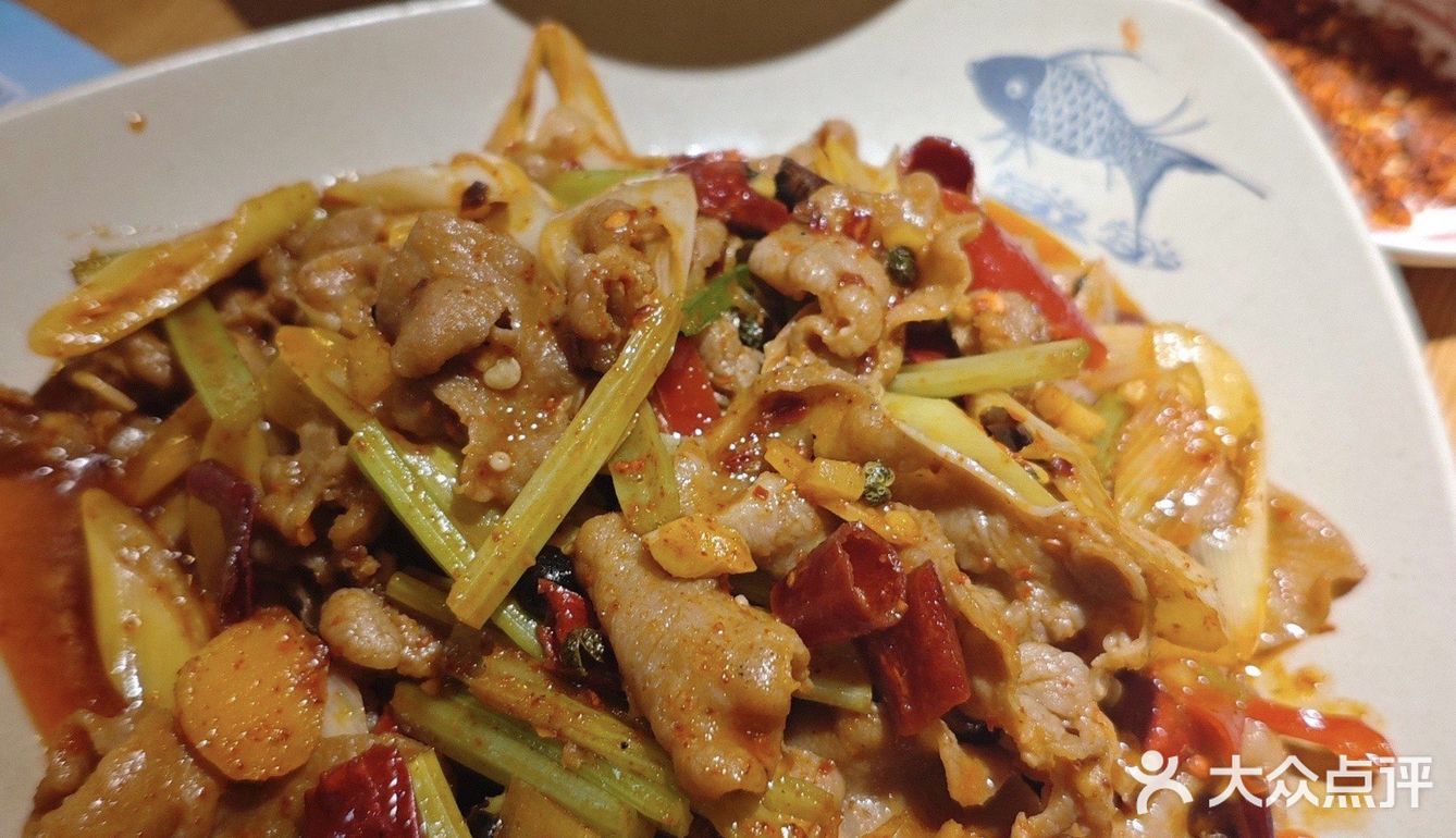 五一南京必吃的跷脚牛肉锅！