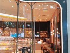 门面-面包新语(融创茂店)