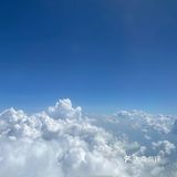 人一定要多出去走走☁️蓝蓝的天空看这心情都特别好