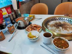 -布罗城堡自助烧烤(鸿通城购物中心店)