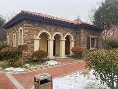 -青岛香根温泉酒店