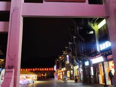 -四月吧餐厅(正阳步行街店)