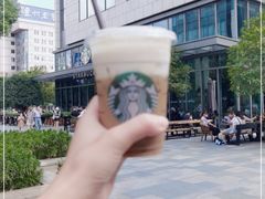 -星巴克臻选(杭州嘉里中心1F店)