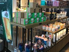 零售区-星巴克(浦东机场T2到达店)