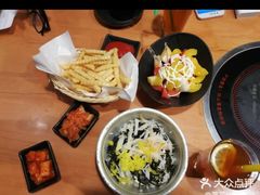 -肥肥虾庄·金牌油焖大虾(杨园滨江时代walk店)