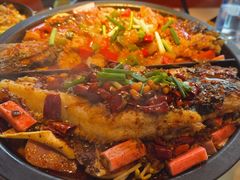 -鸣记脆皮烤鱼·海鲜烤鱼(三八广场店)
