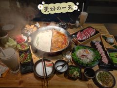 台式麻辣锅-湊湊火锅·茶憩(杭州湖滨银泰in77店)
