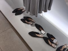 -ZARA(凯德乐峰广场店)