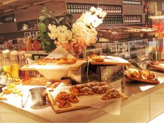 -上海滴水湖皇冠假日酒店