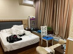 -龙宇酒店(龙平路地铁站店)