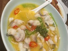 -港丽餐厅(正大店)
