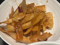 -吕氏疙瘩汤·新派鲁菜(芝罘万达店)