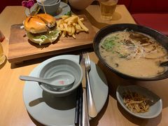 -Lia Cafe Bar Restaurant松山咖啡屋