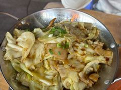 -老街烧烤大排档·地道湖北菜·龙虾馆(汉口火车站店)