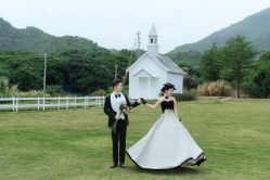 -莫兰迪婚纱摄影