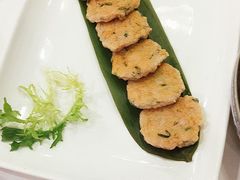 香茜马蹄煎大良鱼饼-广州酒家(文昌总店)